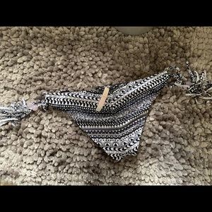 Victoria’s Secret bikini bottoms NWT tribal boho